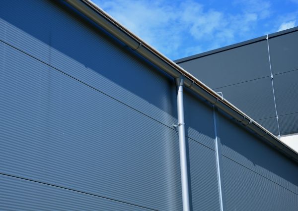Cost of Commercial Gutter Service in Eden Prairie