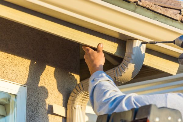 Cost of Aluminum Rain Gutter Service in Eden Prairie